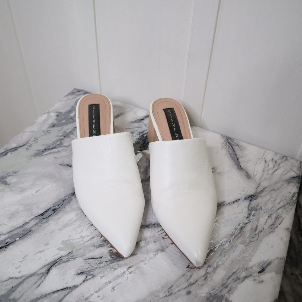Steven By Steven Maden White Pointed Toe Loafers Size 7